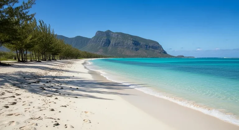 Ce lagon mauricien devient turquoise en décembre – les locaux évitent janvier